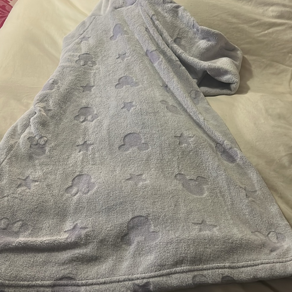 NWT Cuddly Lavender Disney Hooded Sleepshirt w/Front Pocket Pouch - Picture 6 of 6